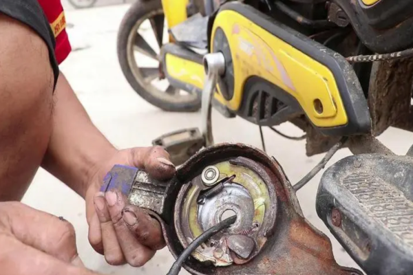 鹤壁市电动车刹车故障